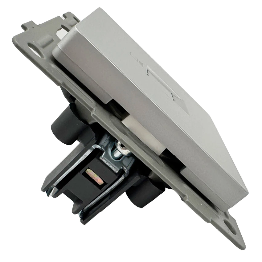 Розетка RJ45 1-я серебро Софт-тач